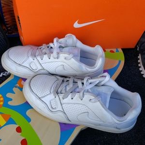 Nike 'Son of Force' Low-Top White Leather Sneaker